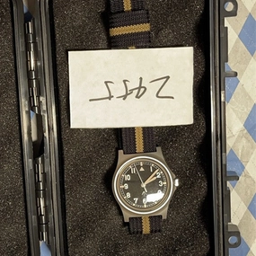 ★Pre-Owned★Rdunae RA01 G10 Retro Military Filed Quartz Watch