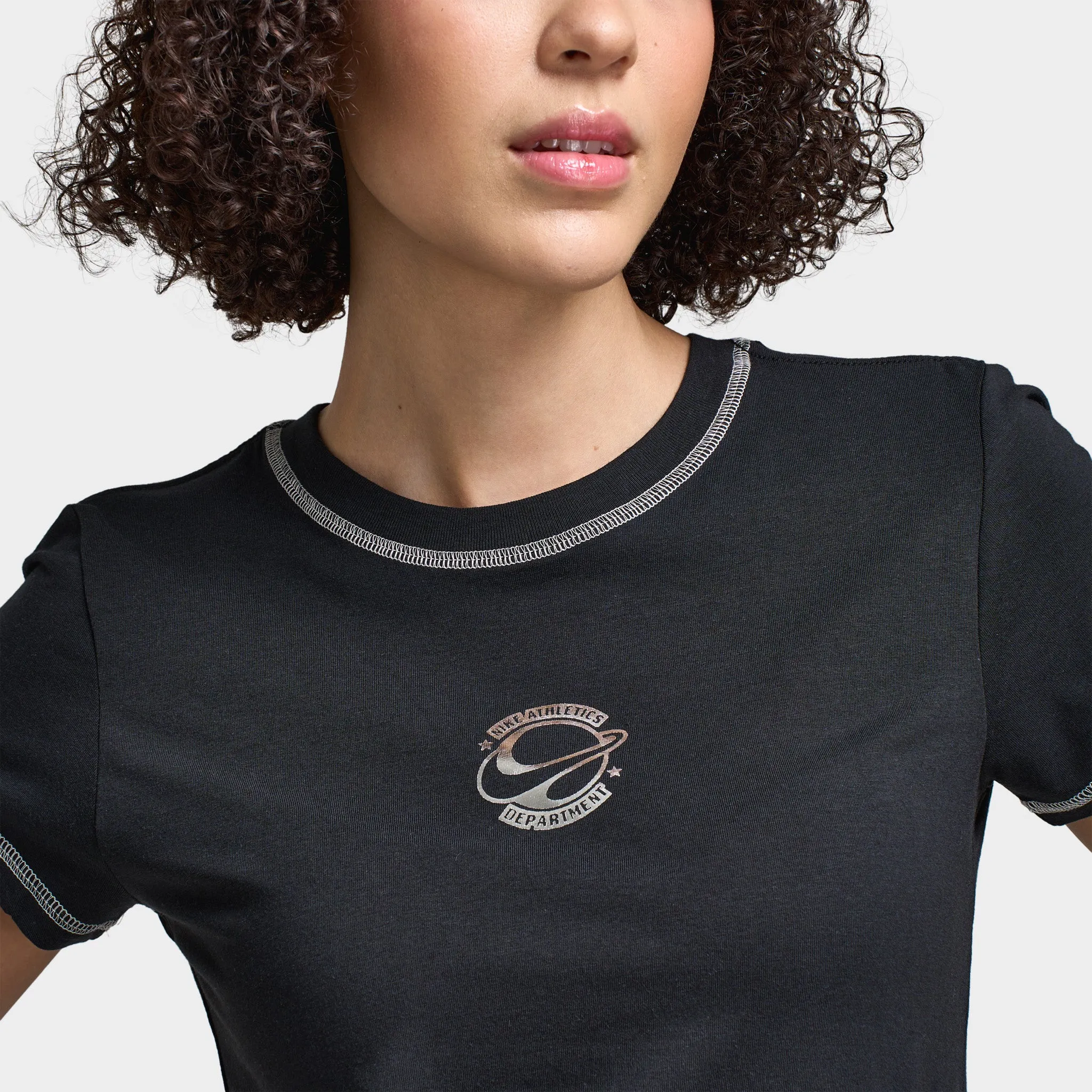 Nike Sportswear Women's Chill Knit Slim Tee / Black
