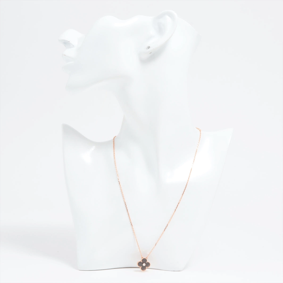 Van Cleef & Arpels Vintage Alhambra Limited Edition 2022 Holiday Obsidian Diamond Necklace